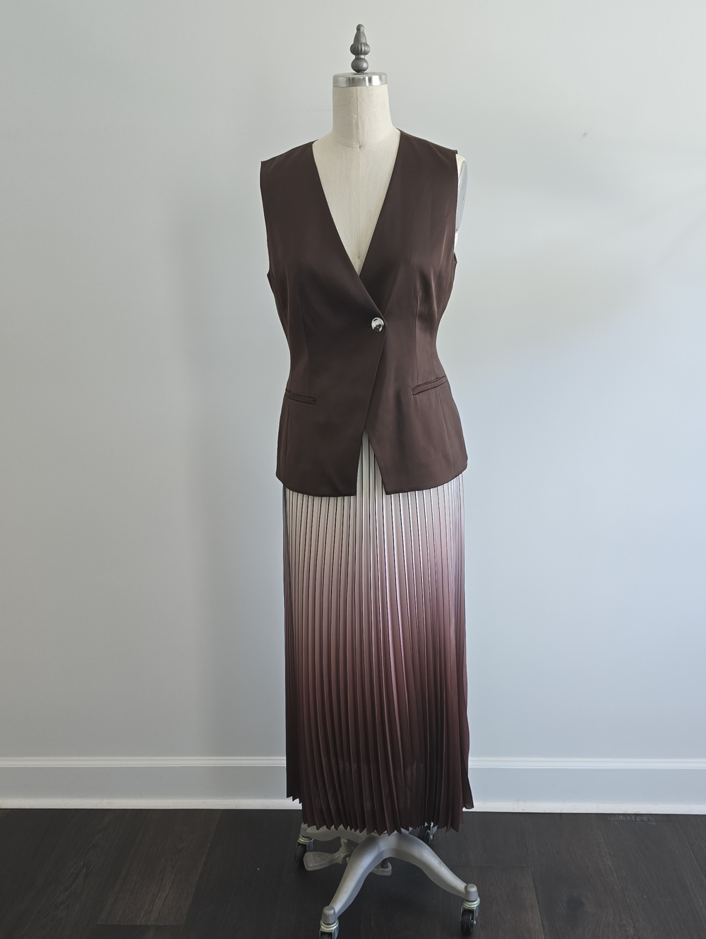 10 Crosby Derek Lam Brown Ombre Pleated Maxi Skirt